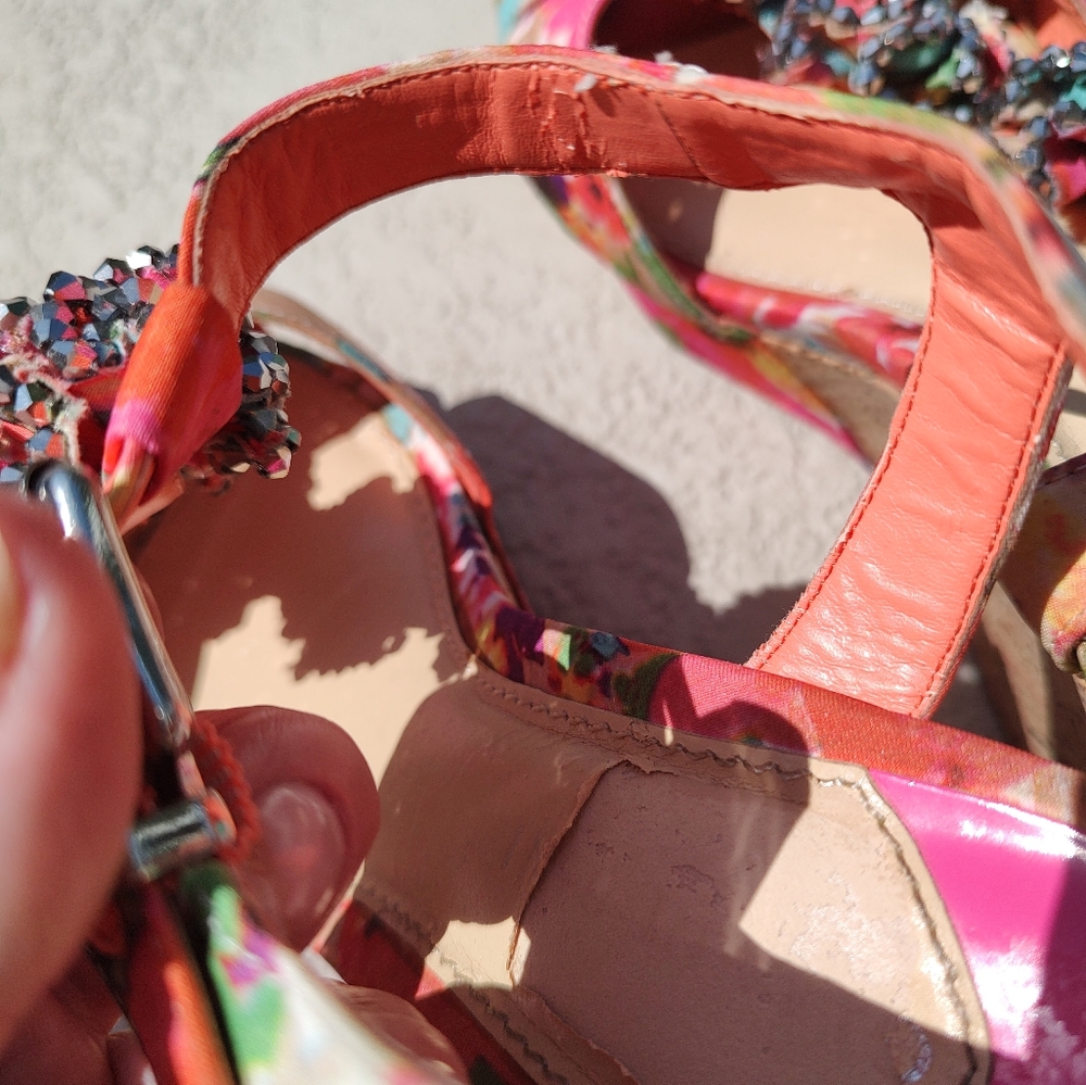 Gianni Bini Jeweled wedge - Picture 3 of 16